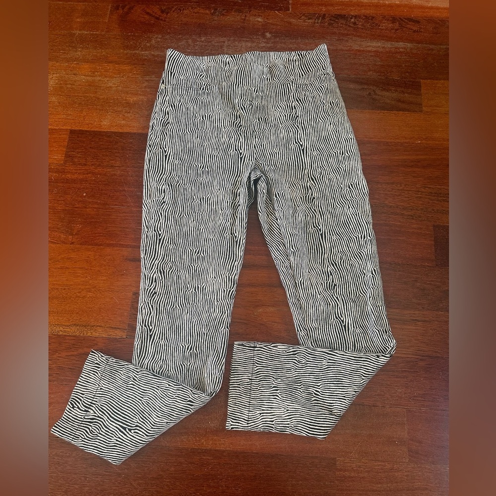 Joseph Ribkoff pull up pant with stretch Sz 10